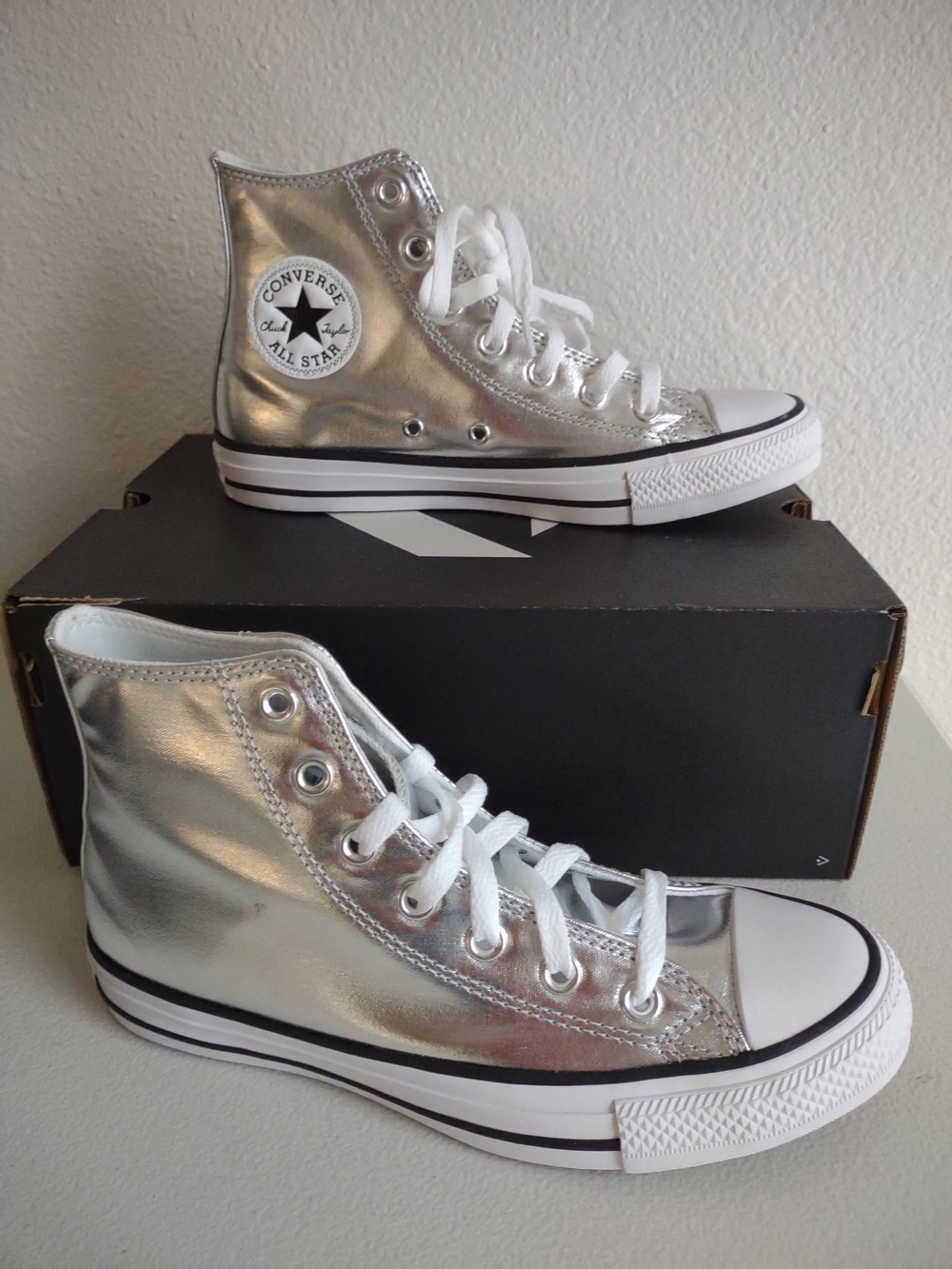 Converse Metallic Silver High Top Sneakers with White Accents 7.5 WOMEN'S - Picture 4 of 5